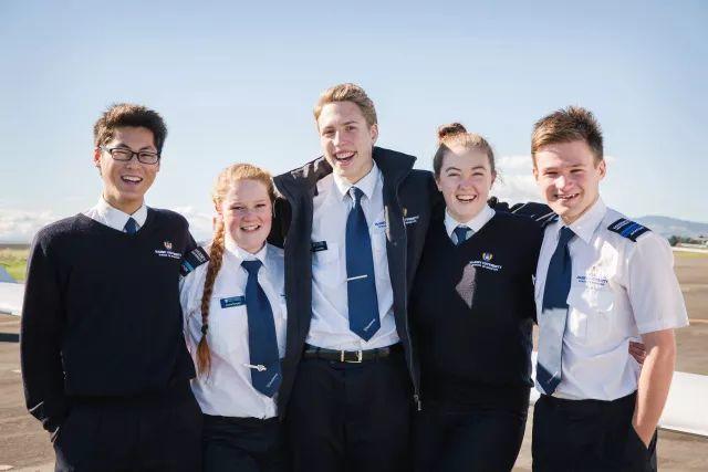 新西兰航空公司希望阻止全球飞行员紧缺问题！梅西大学航空学院欢迎你申请！