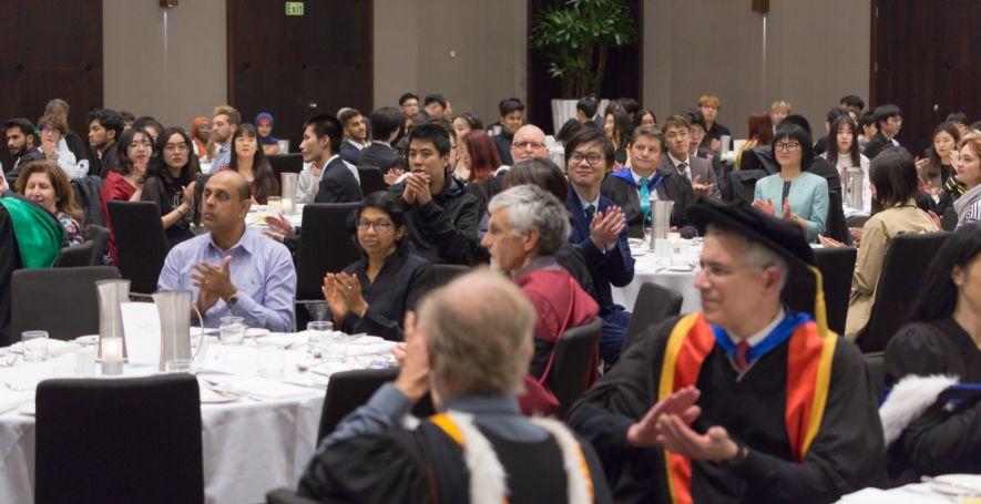 奥克兰大学预科证书课程再迎毕业典礼！校长寄语学子：未来可期！